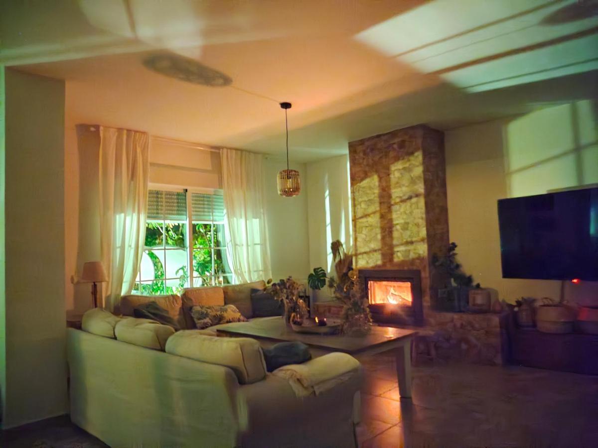 Lia Y El Pinar Guest House Olias del Rey Exterior photo